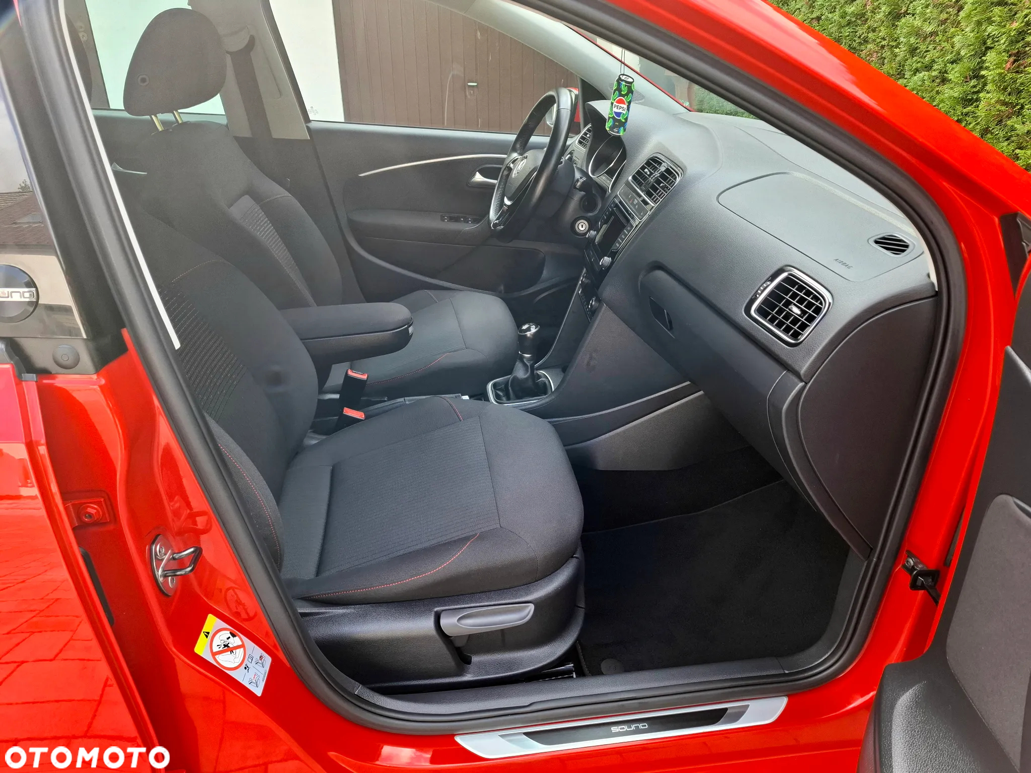 Volkswagen Polo - 12