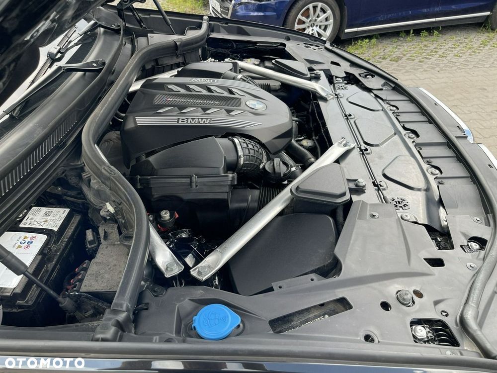 BMW X5 M M50i - 23