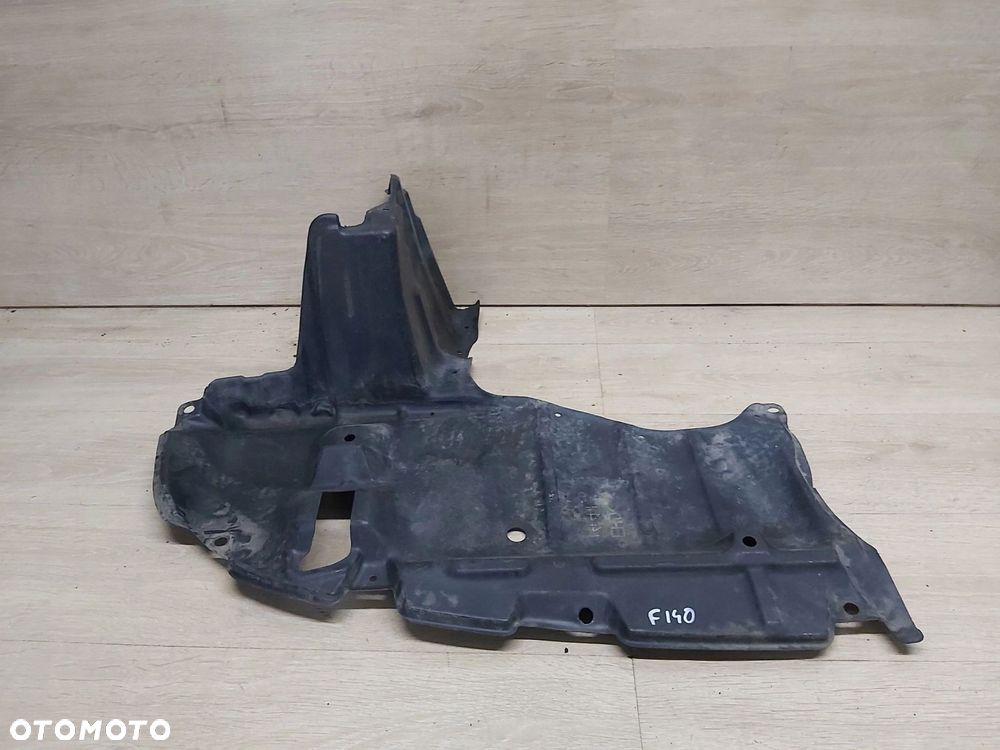 Toyota Avensis T22 1,6 1,8 vvti osłona silnika dolna PRAWA - 1