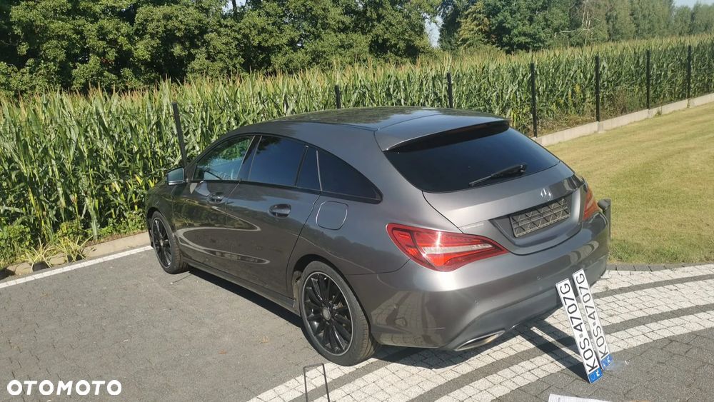 Mercedes-Benz CLA Shooting Brake 200 AMG Line - 3