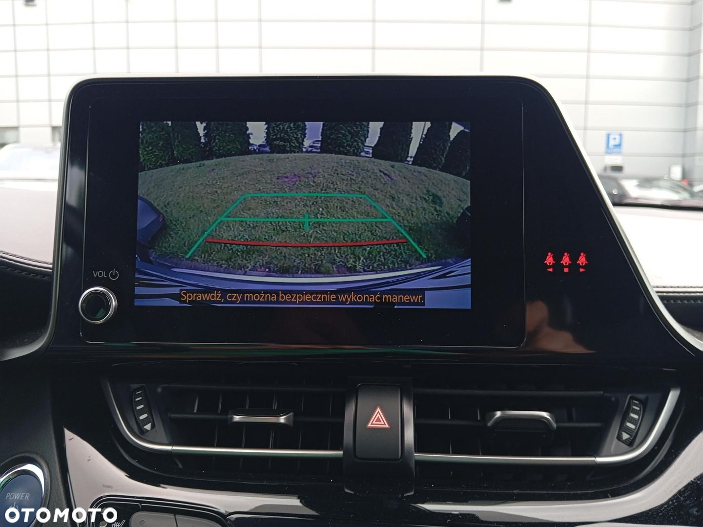 Toyota C-HR - 17