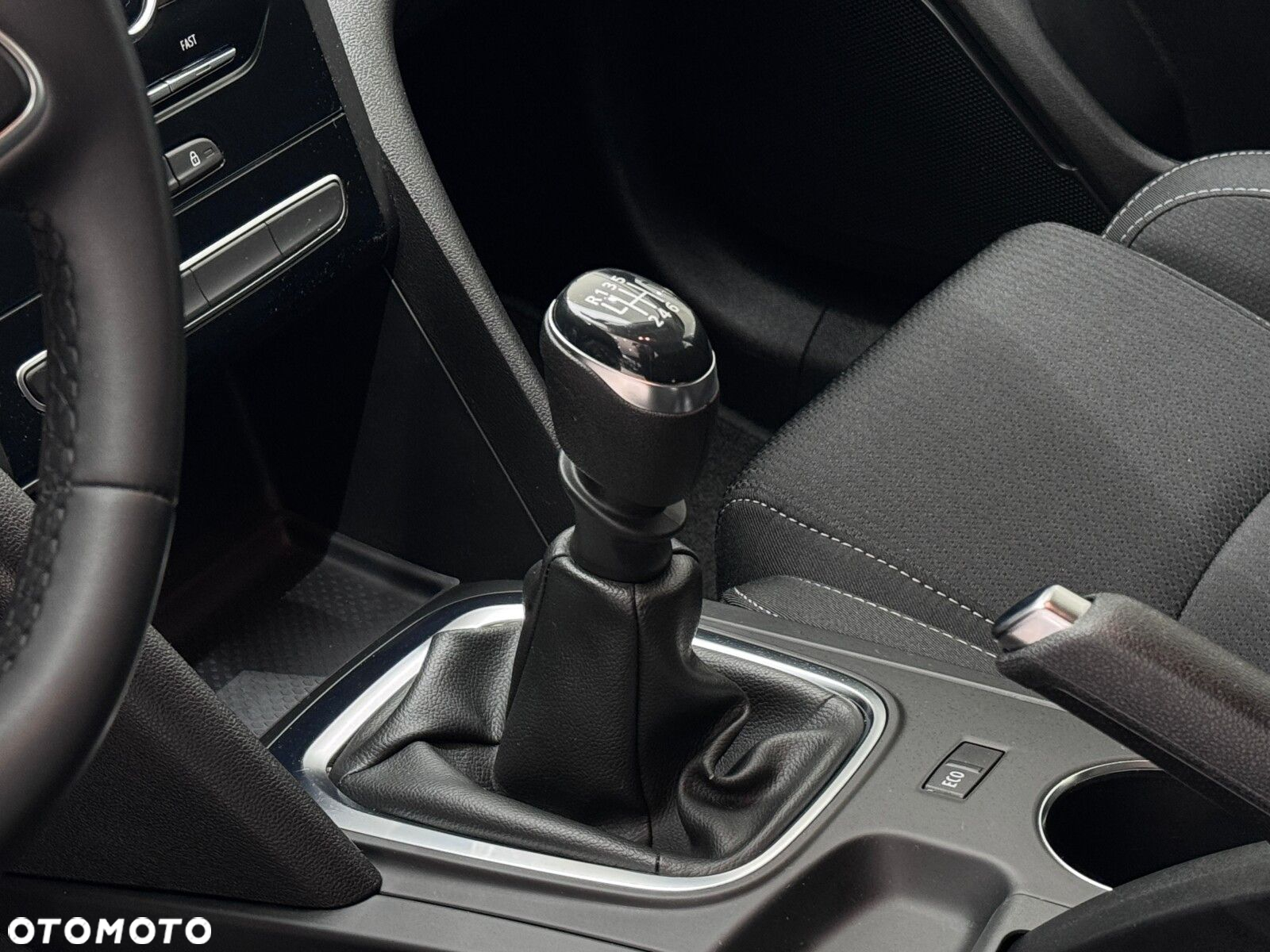 Renault Megane 1.3 TCe FAP Zen - 9