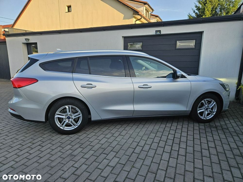 Ford Focus 1.0 EcoBoost Titanium ASS - 4