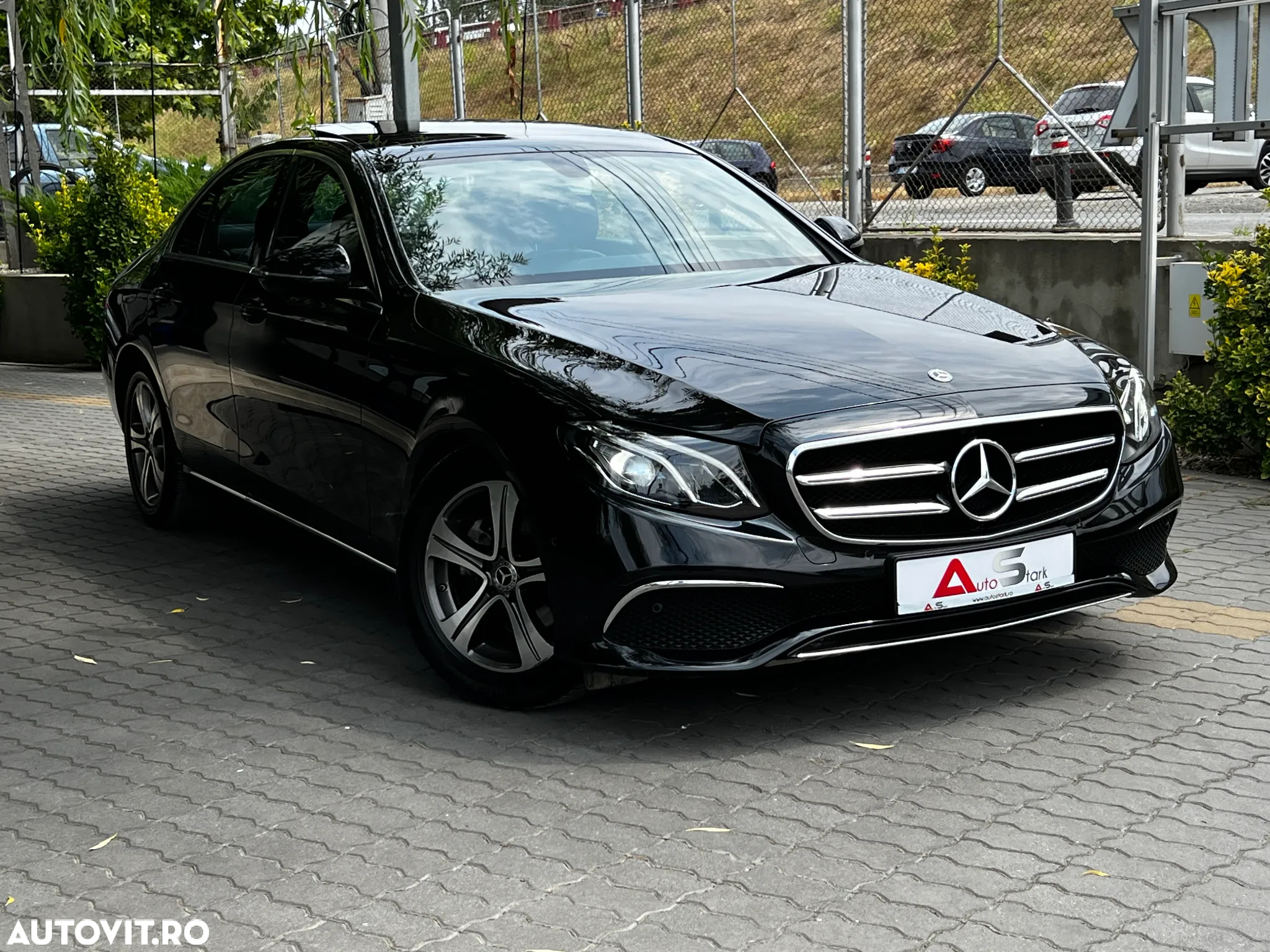Mercedes-Benz E 200 d Aut. - 3