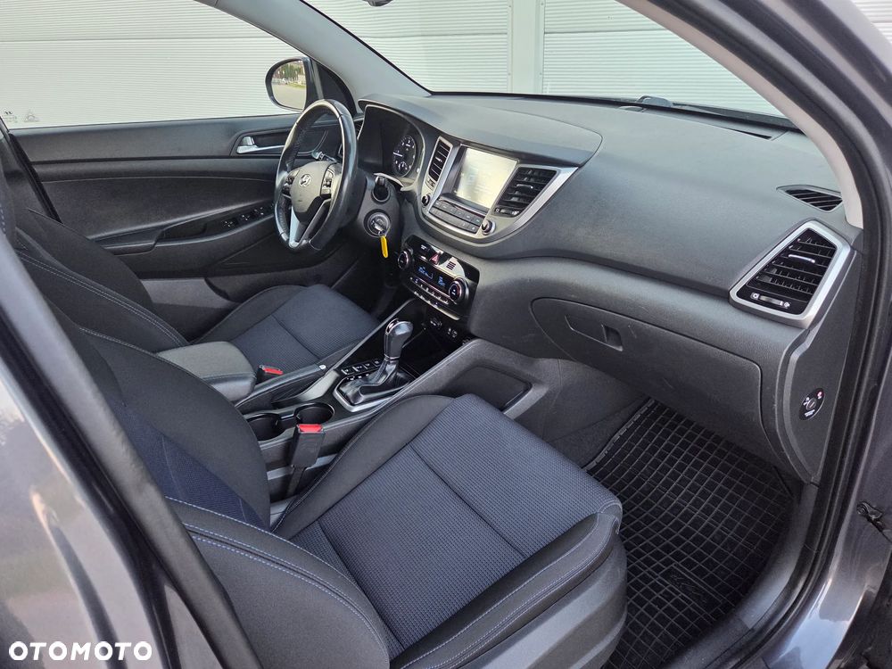 Hyundai Tucson blue 1.7 CRDi 2WD DCT Advantage - 32