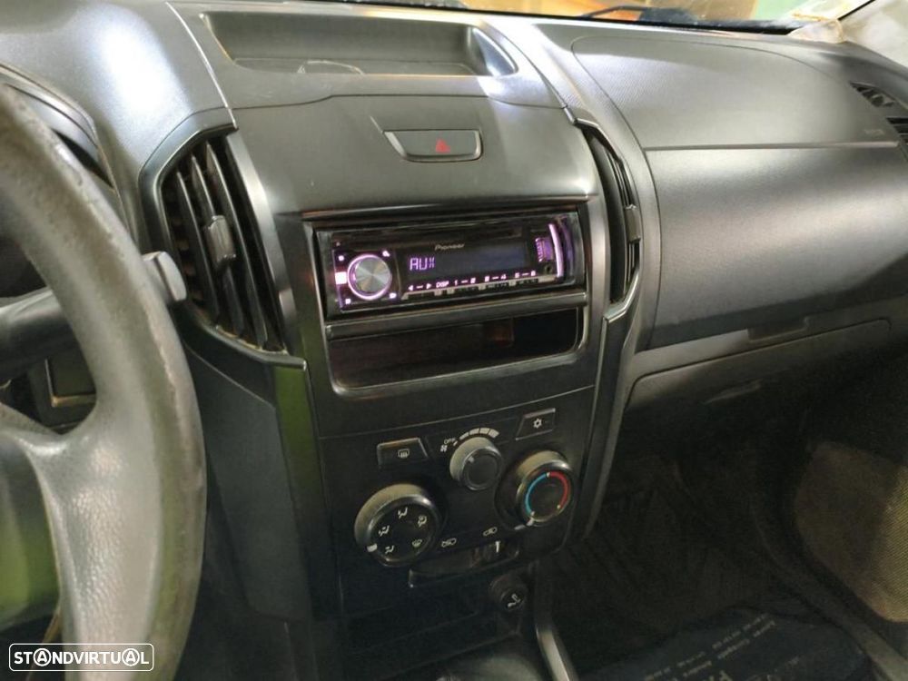 Isuzu D-Max 1.9 Ddi CD 4WD L CH c/IVA - 7