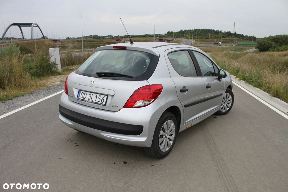 Peugeot 207 1.4 HDi Trendy Euro5 - 3