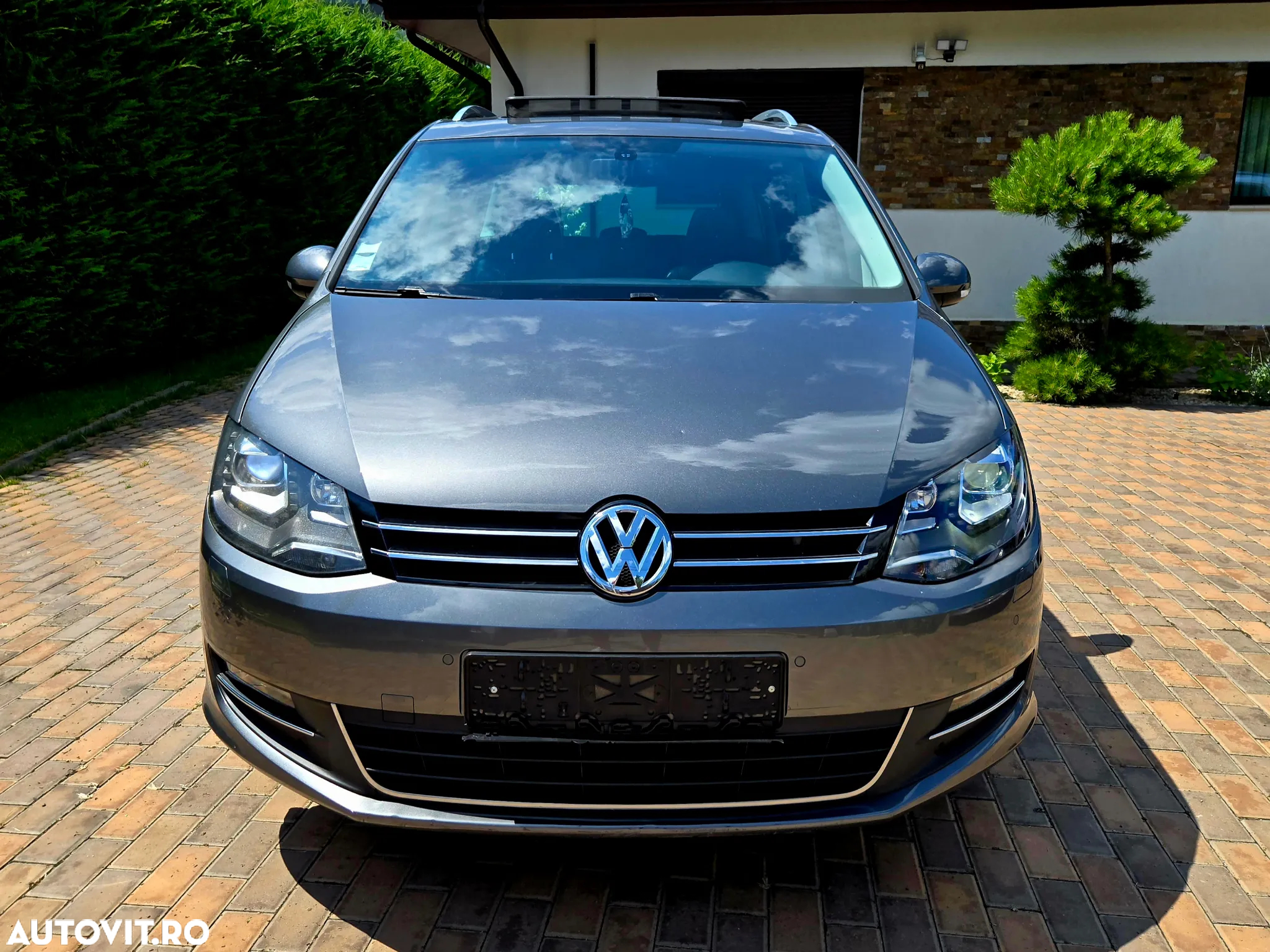 Volkswagen Sharan 2.0 TDI DSG Blue Motion Highline - 12