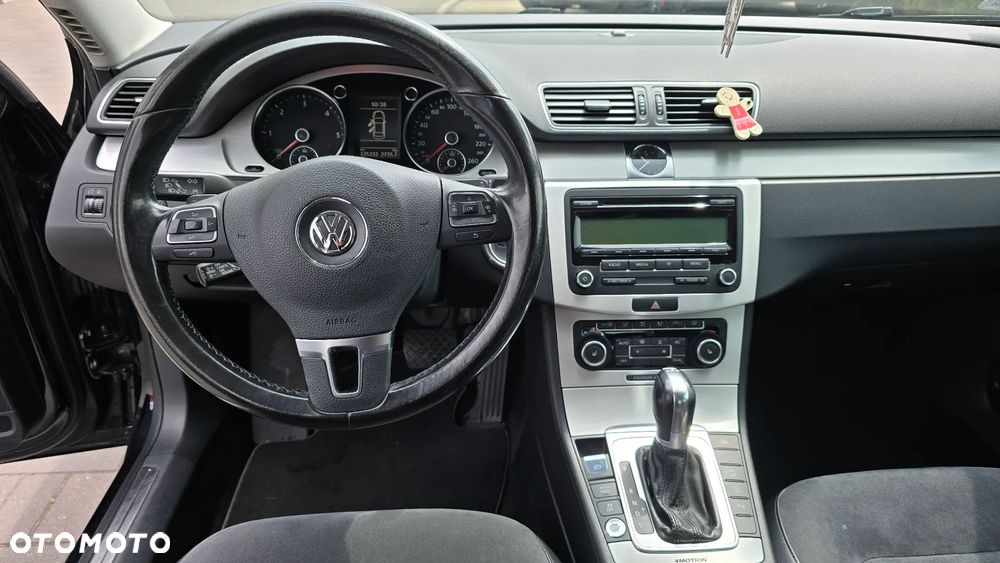 Volkswagen Passat 2.0 TDI 4Mot Highline DSG - 6