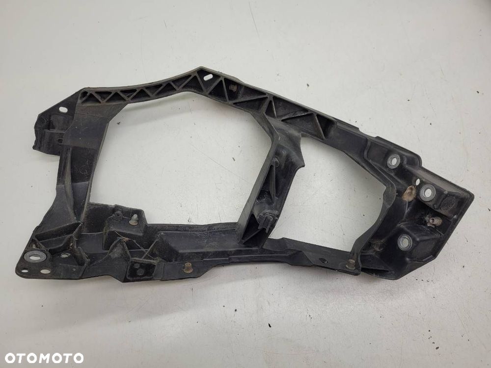 OKULAR REFLEKTORA PRAWY PRZÓD MOCOWANIE LAMPY SMART FORFOUR 454 A4546201001 - 2