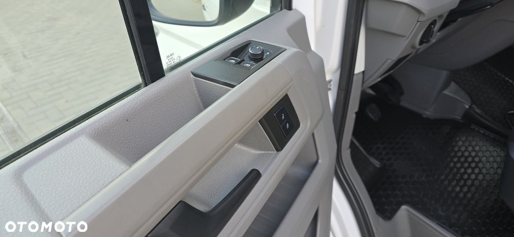 Volkswagen Crafter - 33
