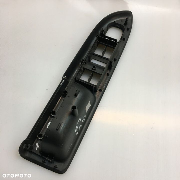 PANEL UCHWYT LEWY PRZÓD GOLF V PLUS 5M1867371C - 4