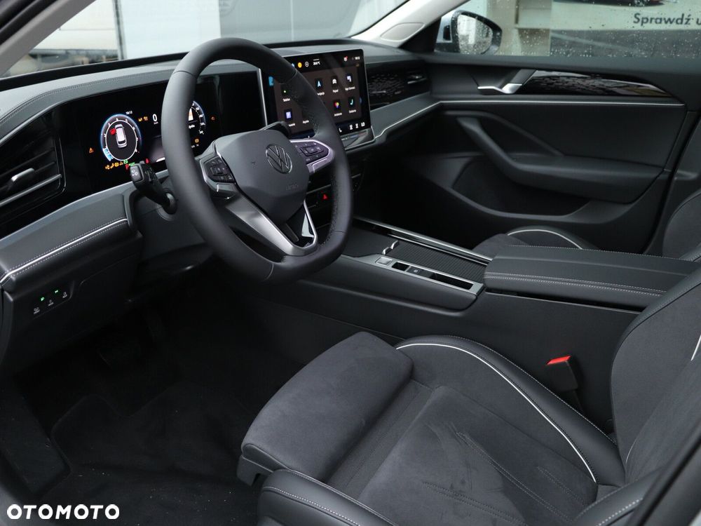 Volkswagen Passat - 11