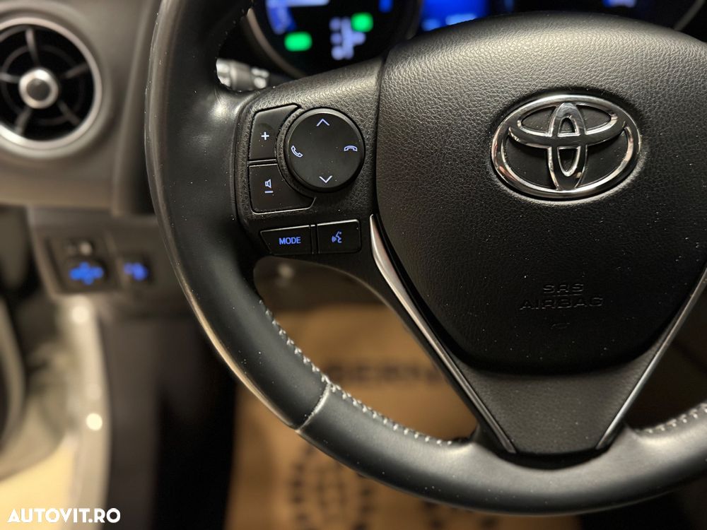 Toyota Auris ver-1-8-vvt--i-automatik-style-selection - 18