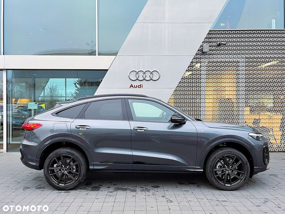 Audi Q5 Sportback - 25