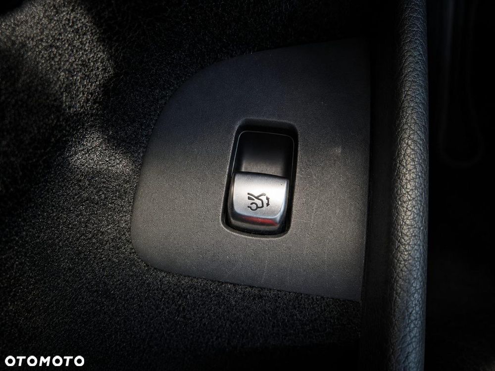 Mercedes-Benz CLS 300 d 9G-TRONIC AMG Line - 12