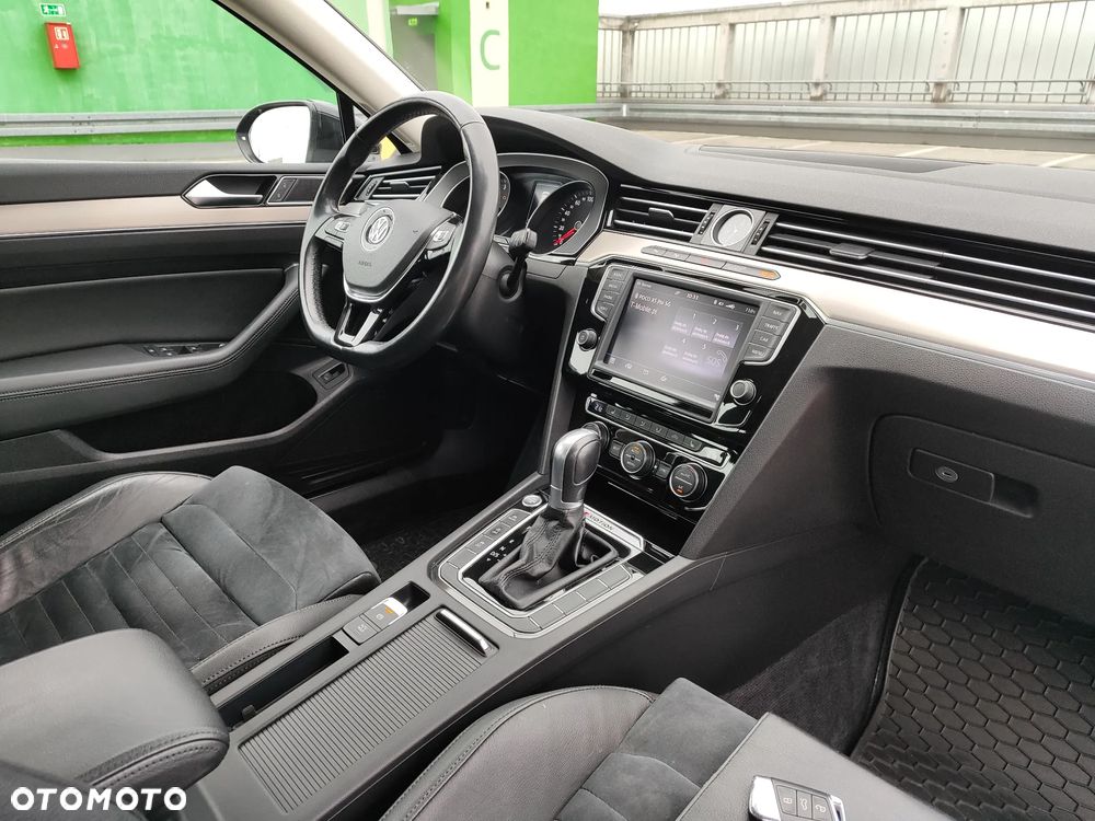Volkswagen Passat Variant 2.0 TDI BMT 4Mot Highline DSG - 22