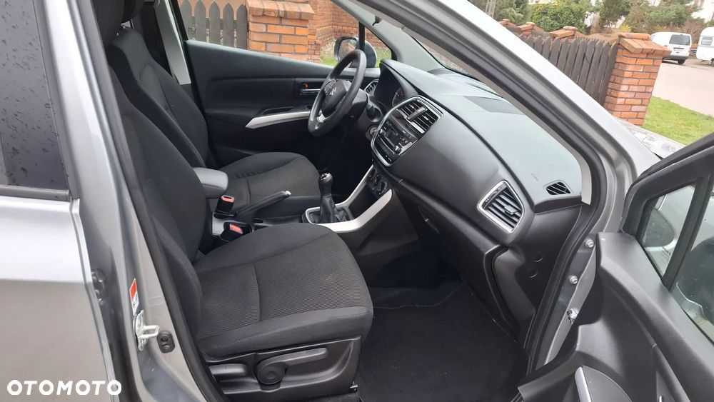 Suzuki SX4 S-Cross 1.0 T Comfort - 9