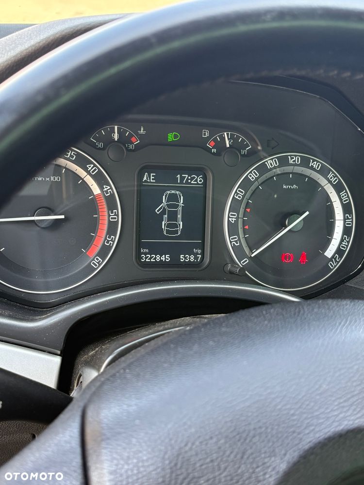 Skoda Octavia 2.0 TDI RS - 10