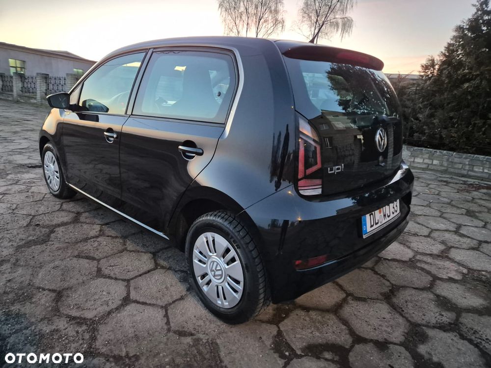Volkswagen up! black - 18