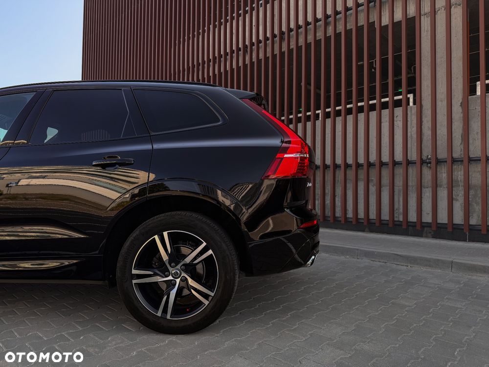 Volvo XC 60 D4 R-Design - 9