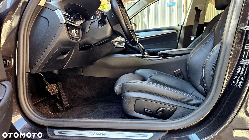 BMW Seria 5 520d xDrive MHEV Business Edition sport - 19