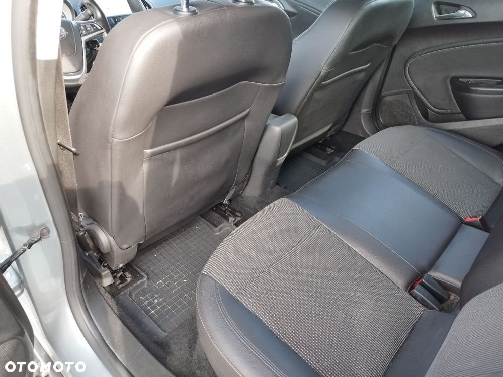 Opel Astra - 10