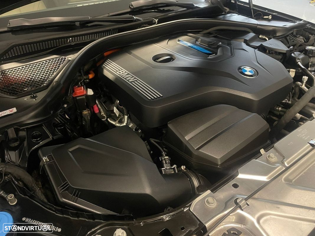 BMW 330 e Touring Pack M Auto - 40