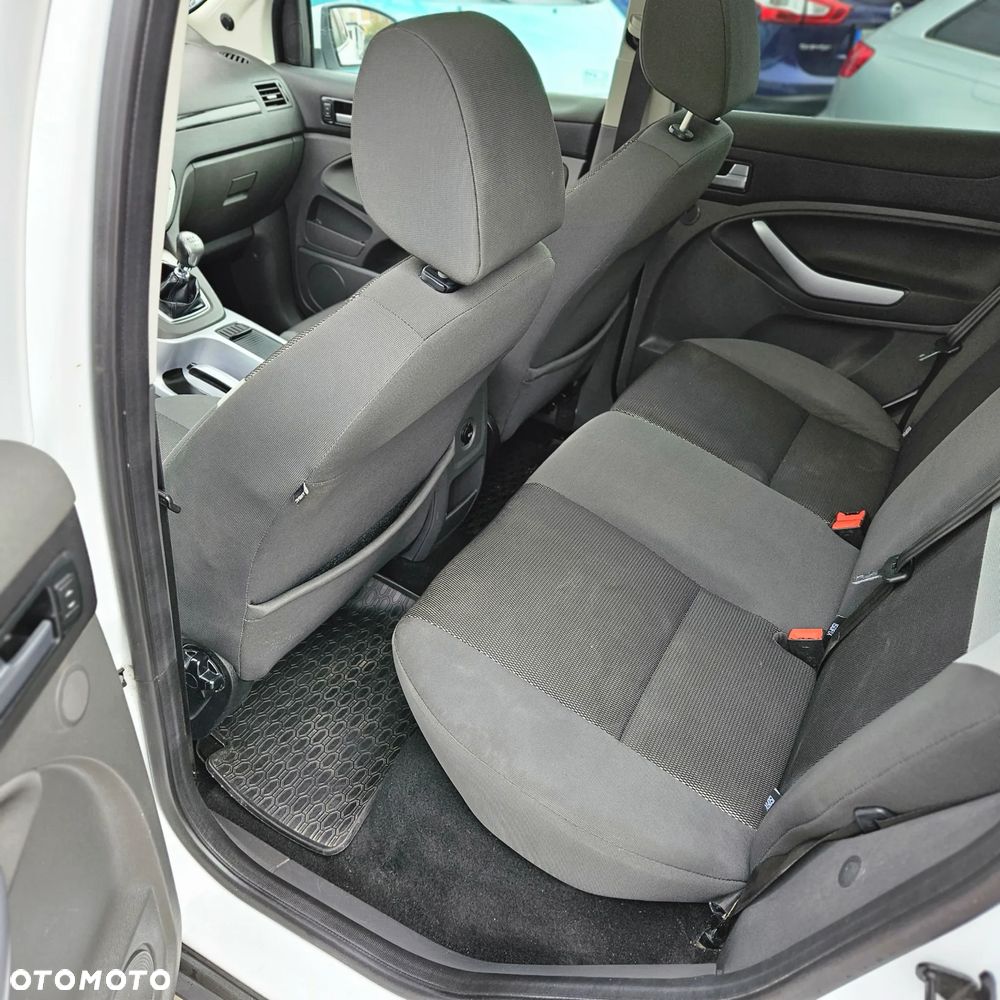 Ford Kuga 2.0 TDCi 2x4 Trend - 16