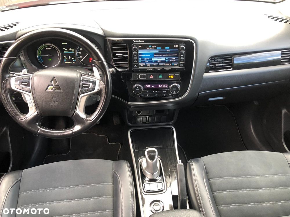 Mitsubishi Outlander 2.0 4WD - 10