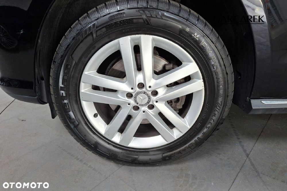 Mercedes-Benz GLS - 29