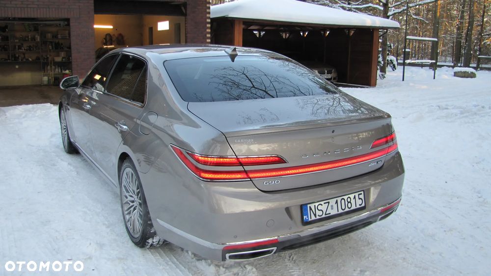 Genesis G90 - 7