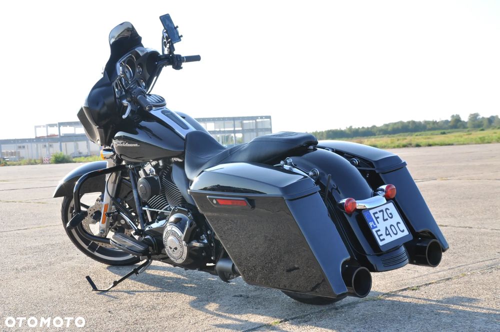Harley-Davidson Touring Street Glide - 1