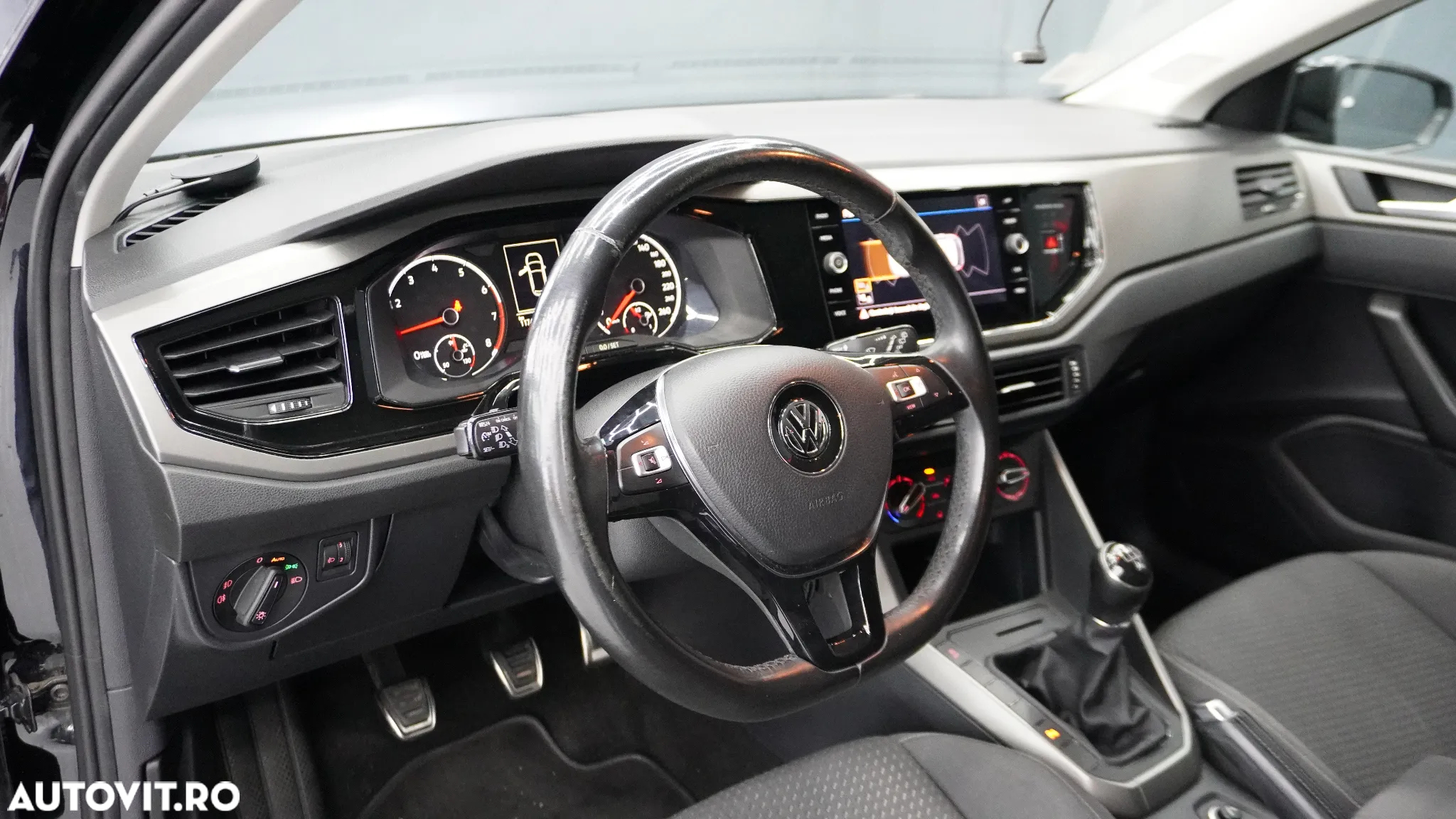 Volkswagen Polo 1.0 TSI Comfortline - 3