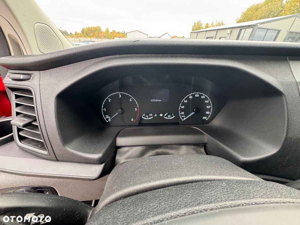 Ford Transit - 17