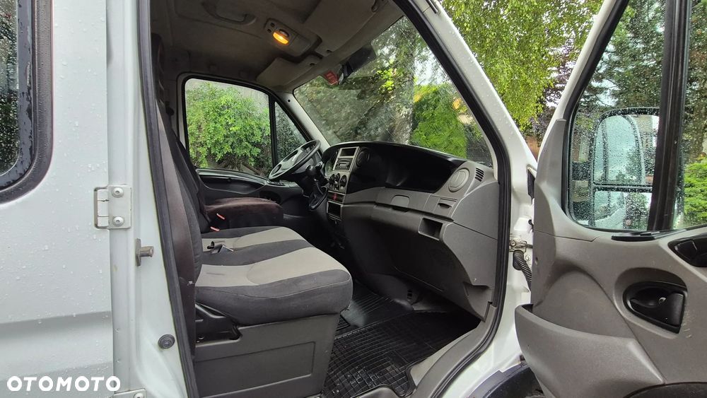 Iveco DAILY 35C11 - 16