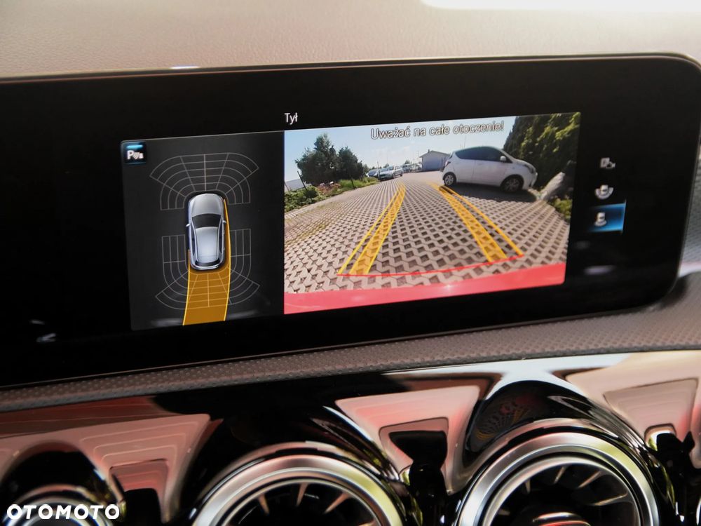 Mercedes-Benz Klasa A 200 Progressive 7G-DCT - 32
