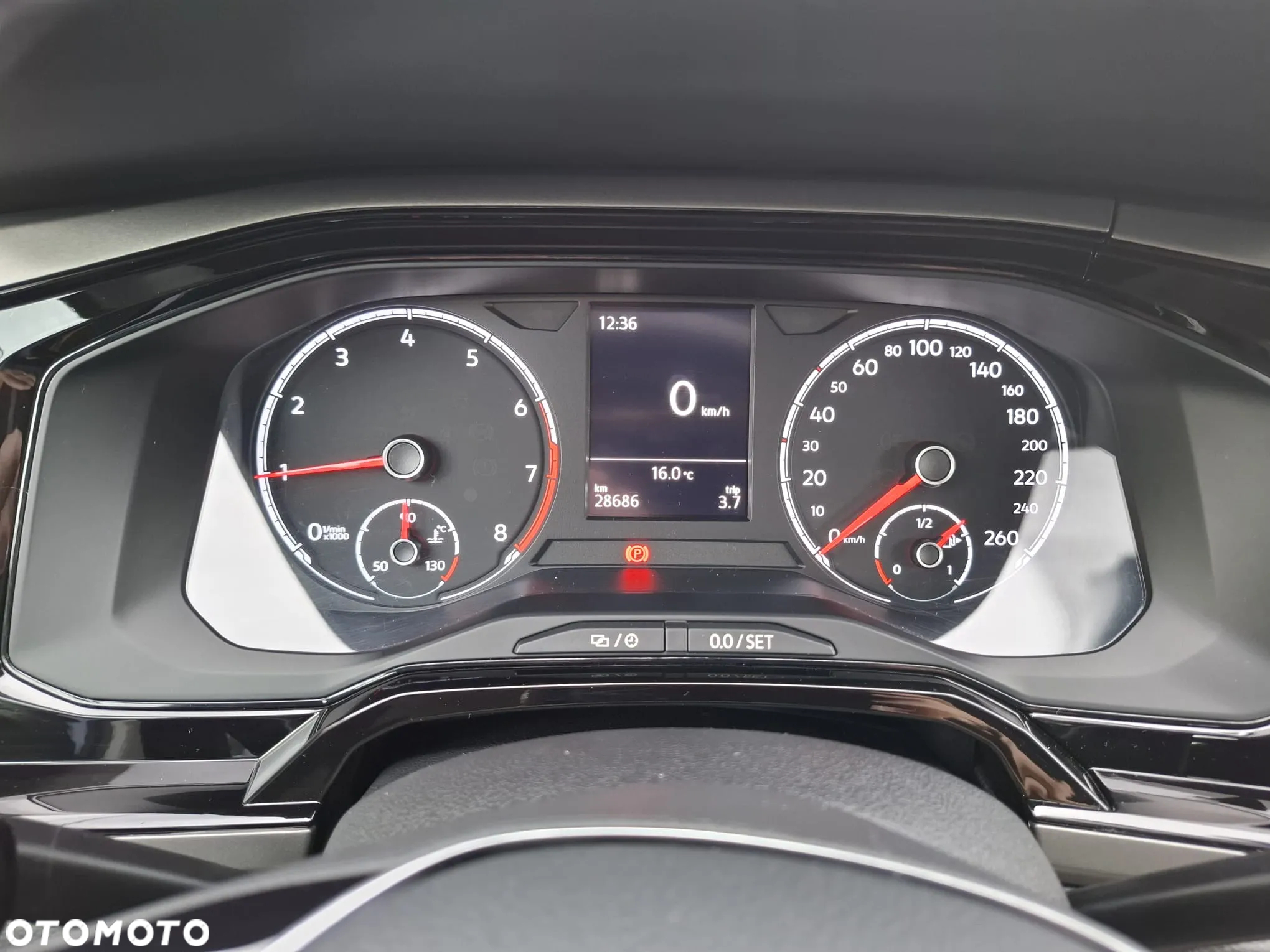 Volkswagen Polo 1.0 Comfortline - 8