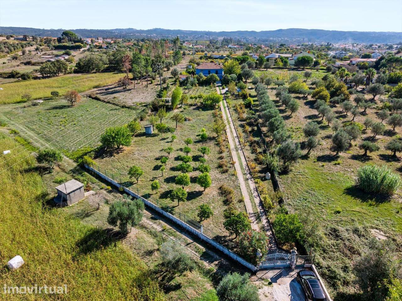 Moradia com 5.100 m² de terreno e vista para o Castelo de Tomar - Grande imagem: 2/60