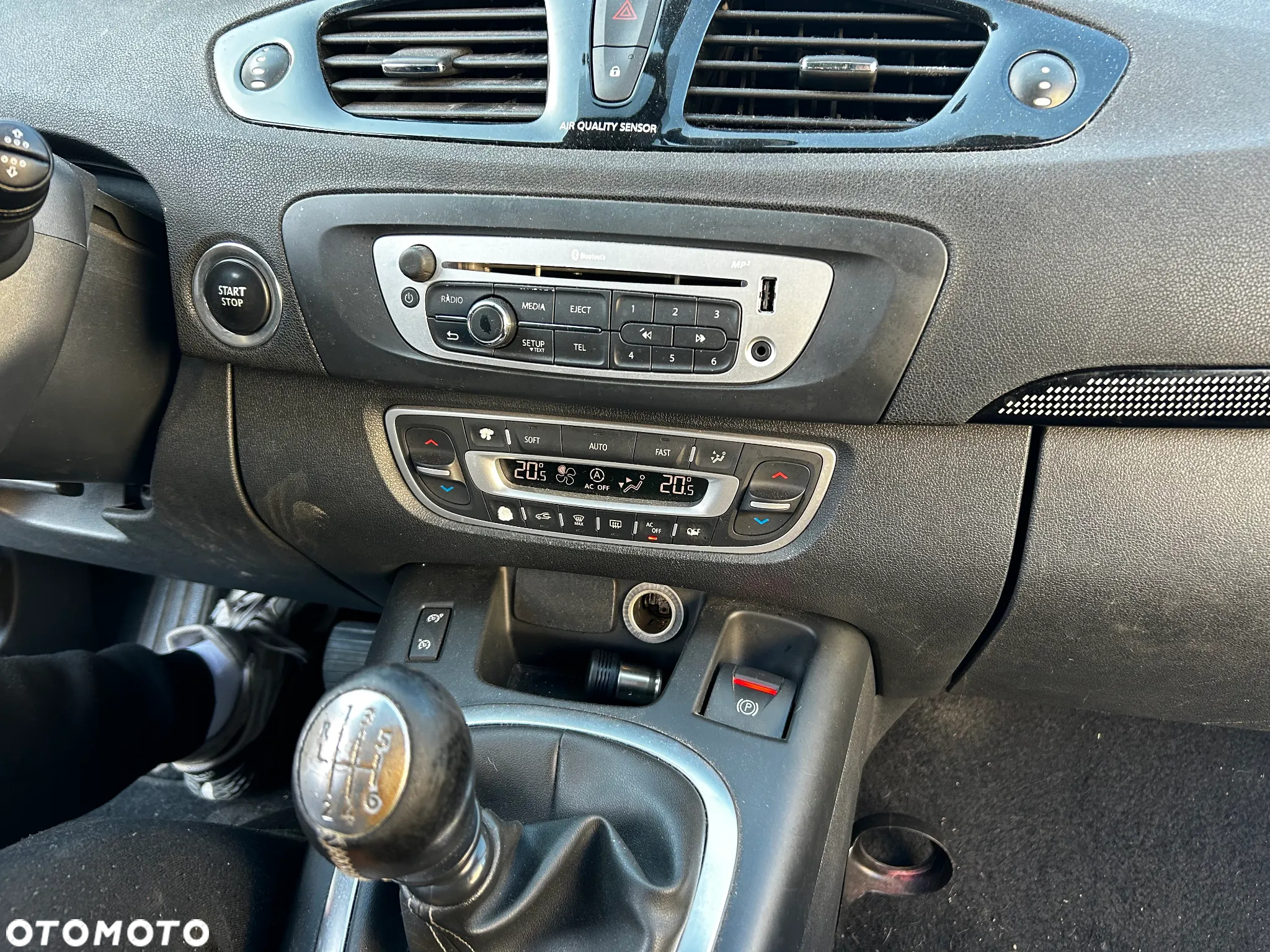 Renault Grand Scenic - 18