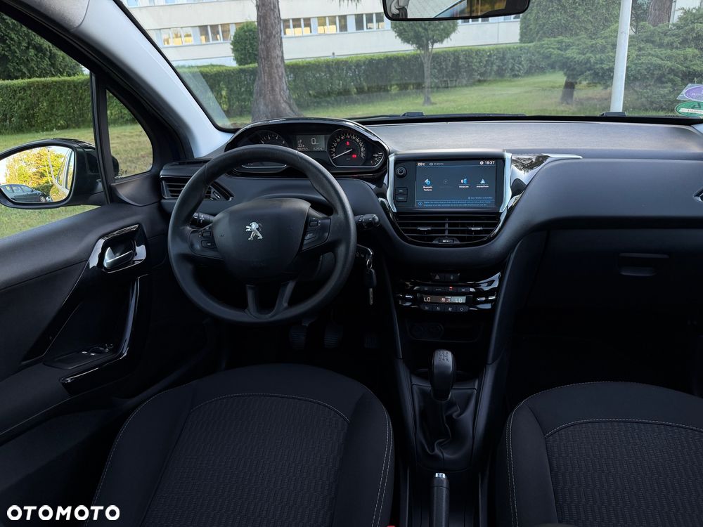 Peugeot 208 PureTech 82 Urban Move - 40