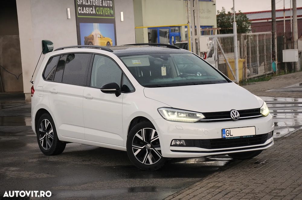 Volkswagen Touran 2.0 TDI DSG Highline - 1