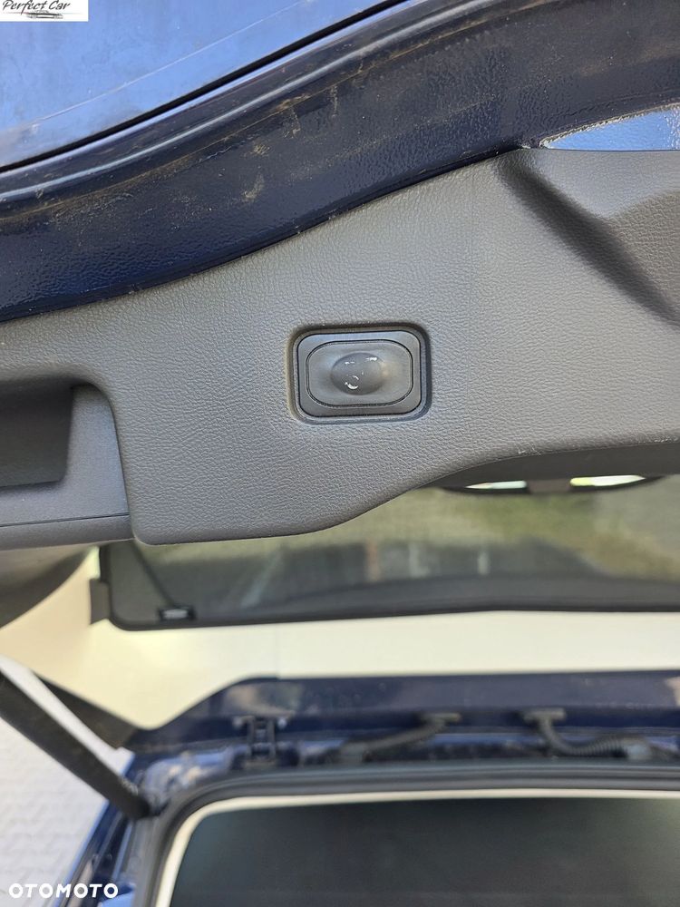 Ford Mondeo SW 2.0 Hybrid Executive Plus - 34