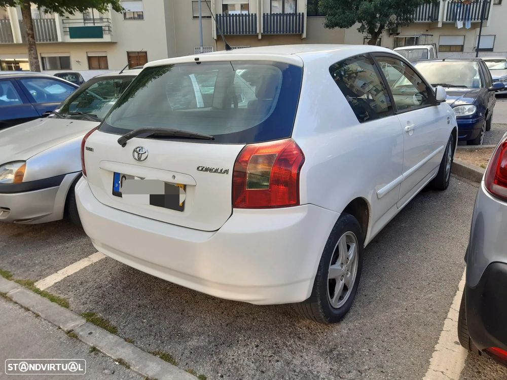 Toyota Corolla 2.0 D-4D Sol - 3