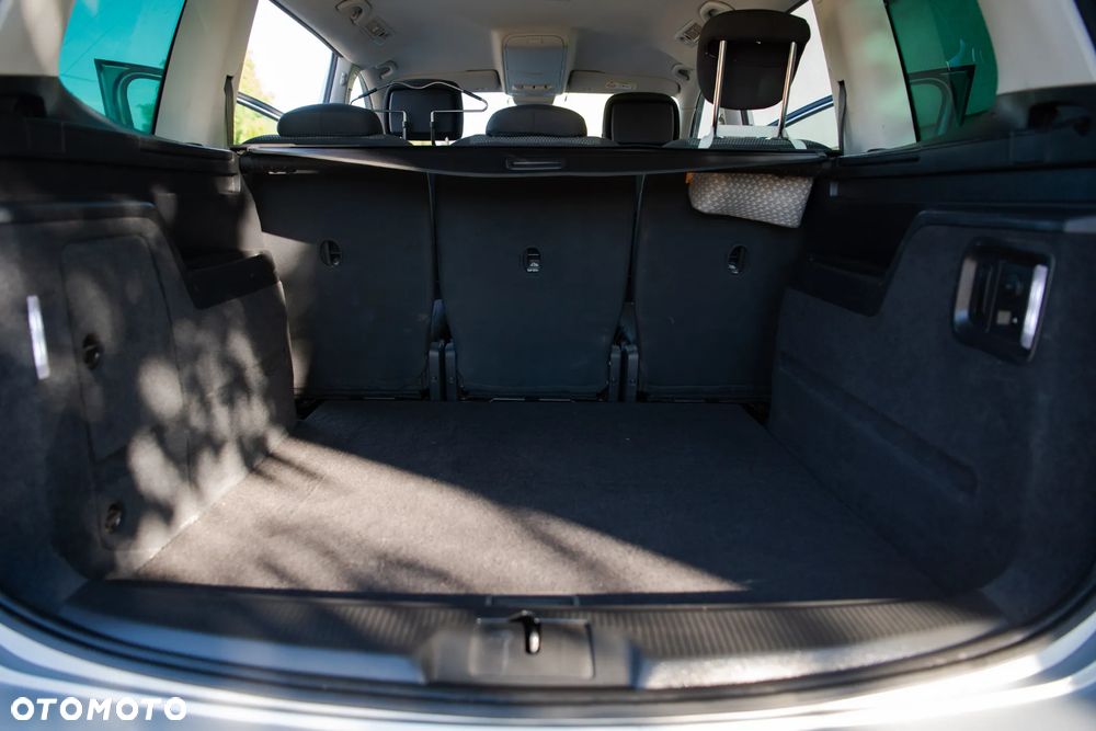 Volkswagen Sharan 2.0 TDI Comfortline DSG - 19
