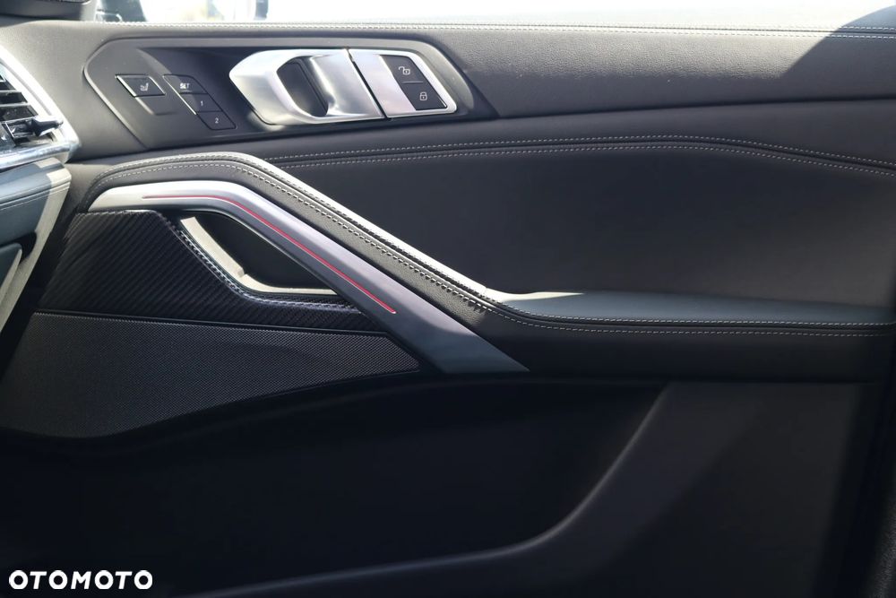 BMW X6M - 14