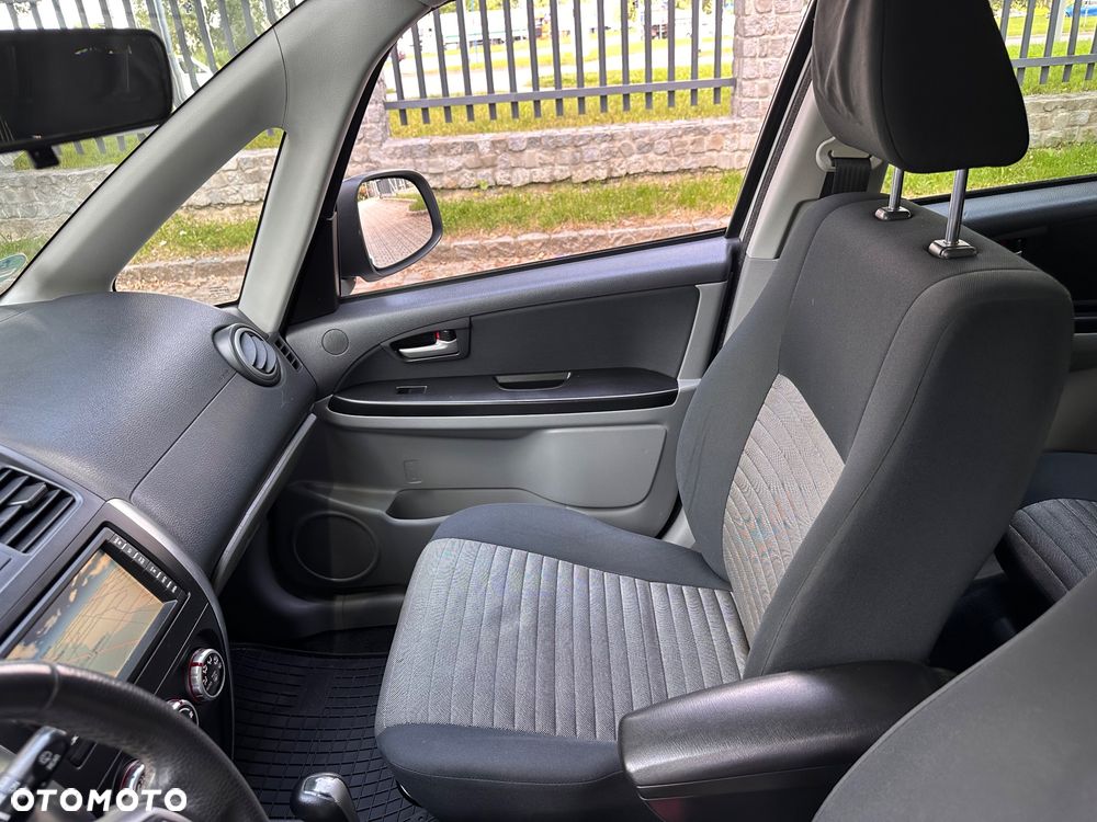 Suzuki SX4 1.6 VVT Automatik 4x2 Comfort - 12