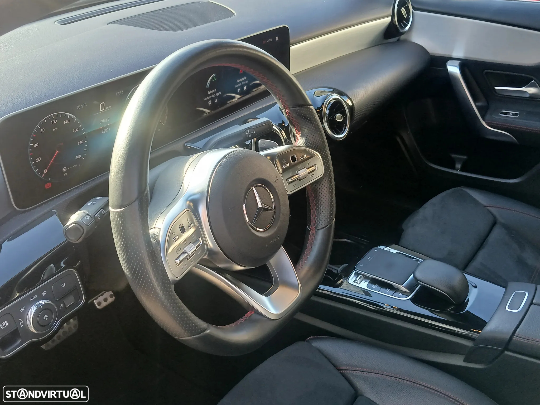 Mercedes-Benz A 180 d 7G-DCT AMG Line - 16