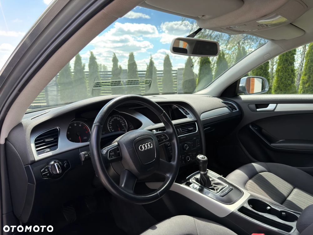 Audi A4 Limousine 1.8 TFSI Limited Edition - 31