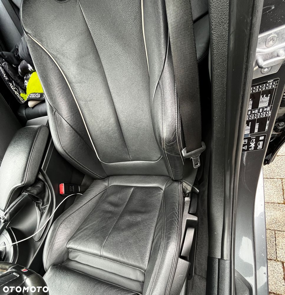 BMW Seria 3 320d xDrive M Sport Shadow - 11